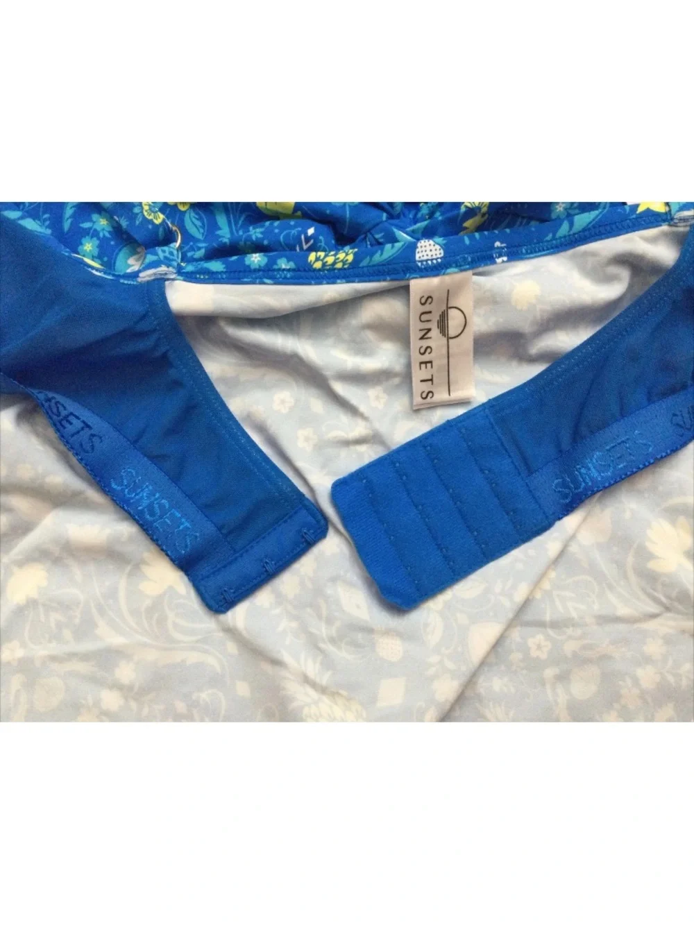 Sunsets Pineapple Grove Underwire Tankini Size 40D/42C
